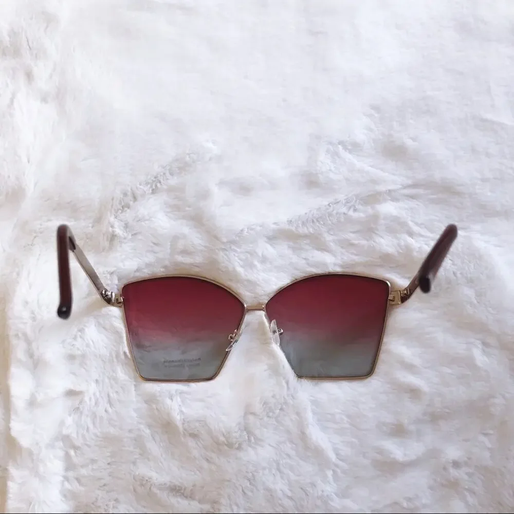 Aubrey Dark Pink Gradient Oversized Sunglasses